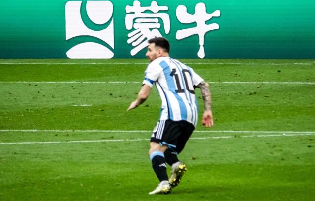 开云体育官网-梁熙明：绝境阿根廷冲出峡谷，梅西步履沉重依旧